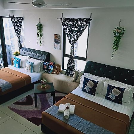 D'Gunduls Homestay Studio By Dgh I-City Shah Alam Exteriör bild