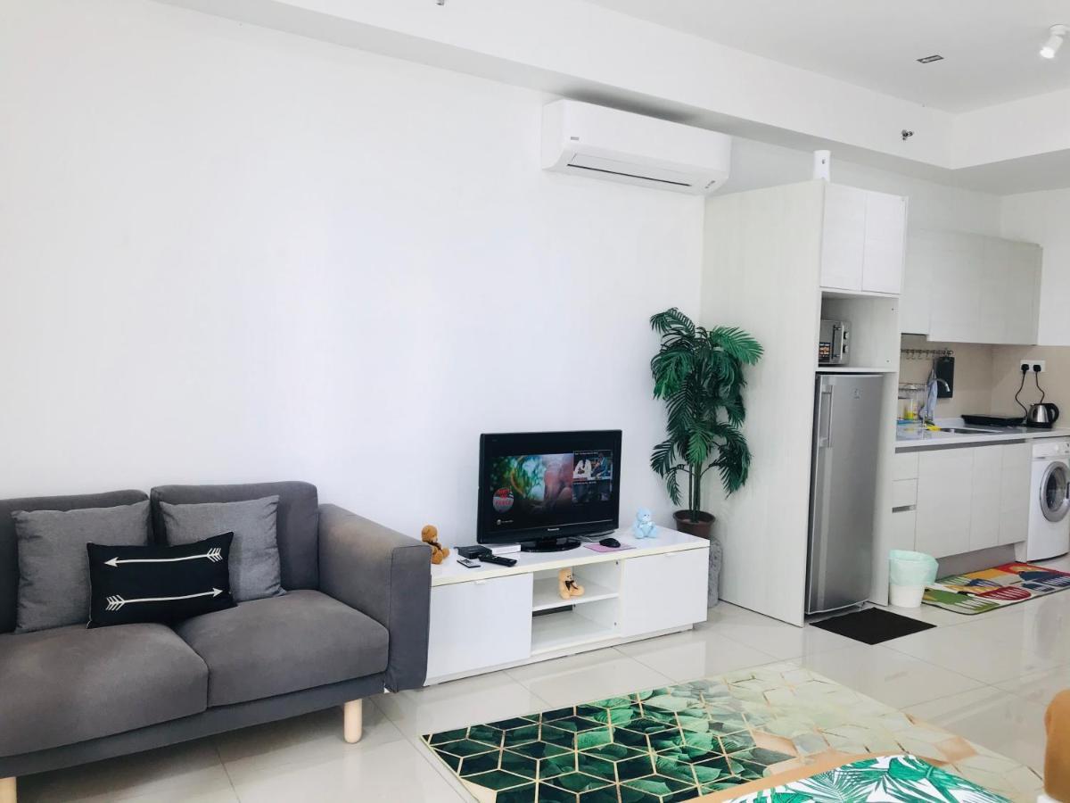 D'Gunduls Homestay Studio By Dgh I-City Shah Alam Exteriör bild