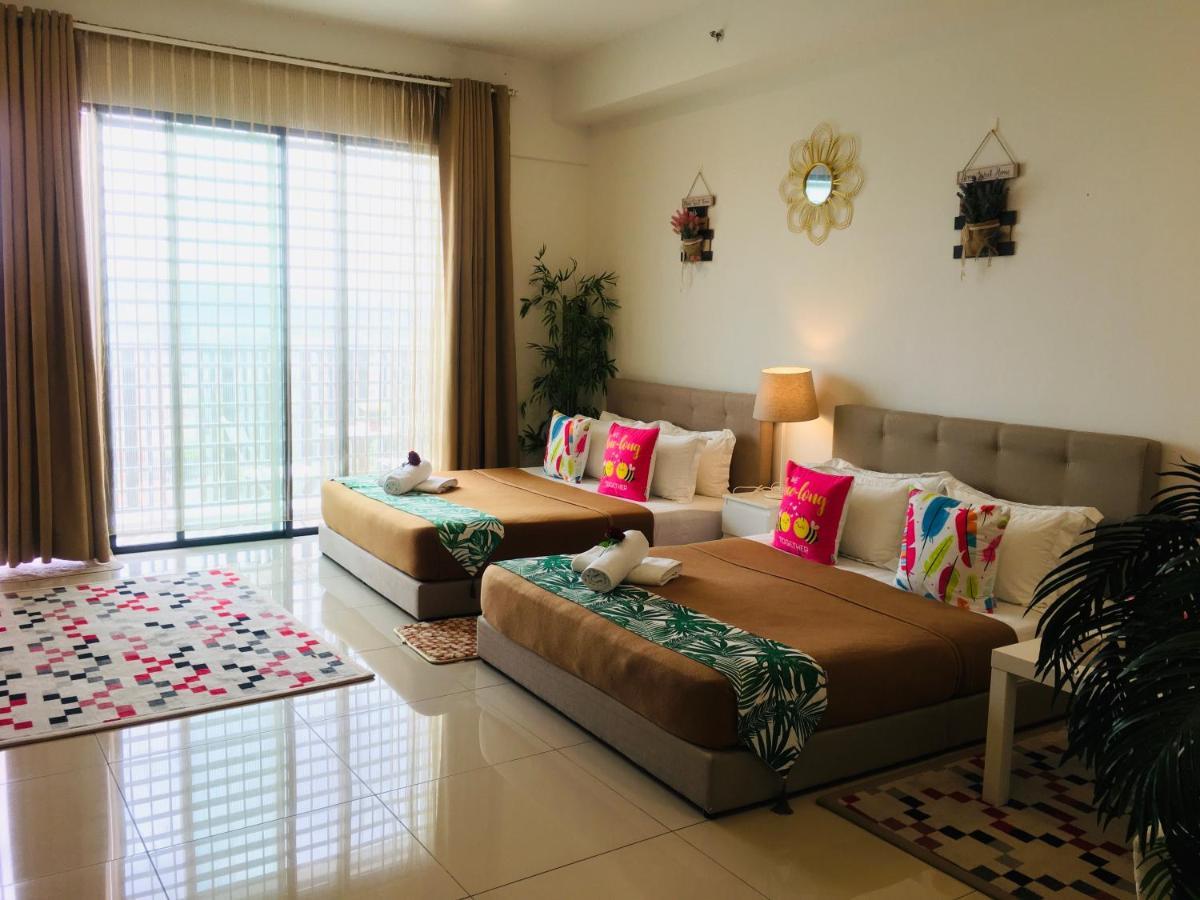 D'Gunduls Homestay Studio By Dgh I-City Shah Alam Exteriör bild