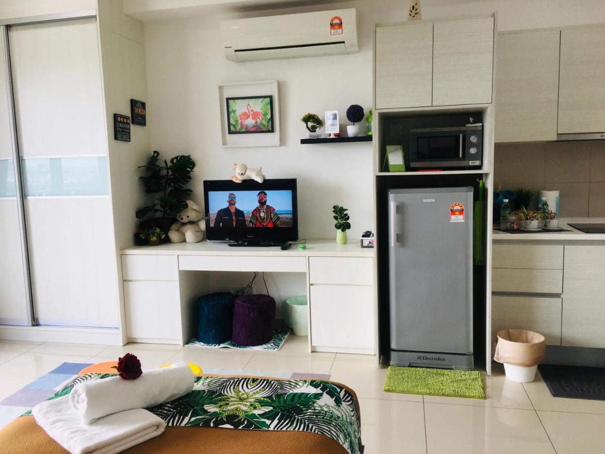 D'Gunduls Homestay Studio By Dgh I-City Shah Alam Exteriör bild
