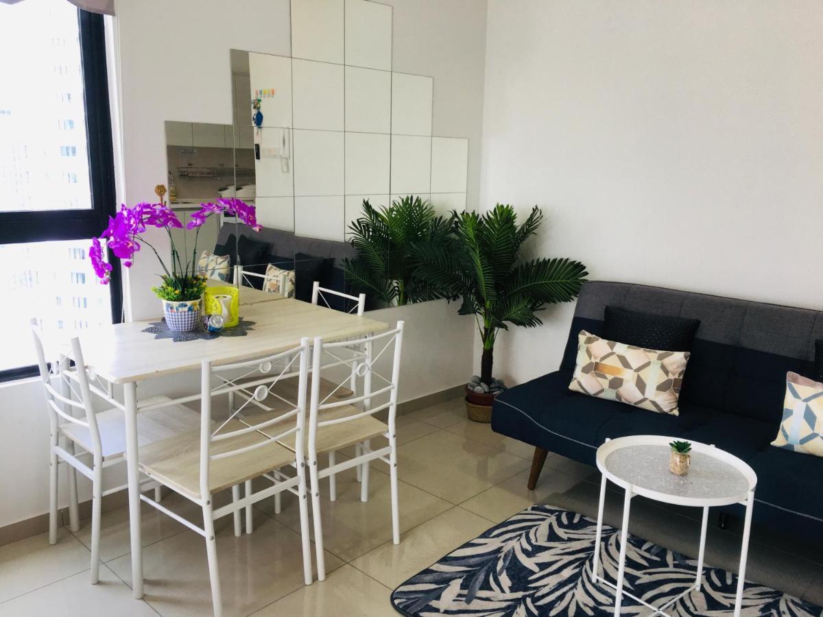 D'Gunduls Homestay Studio By Dgh I-City Shah Alam Exteriör bild