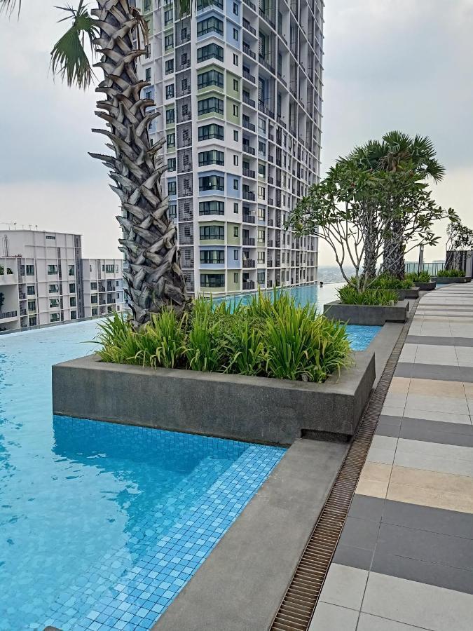 D'Gunduls Homestay Studio By Dgh I-City Shah Alam Exteriör bild