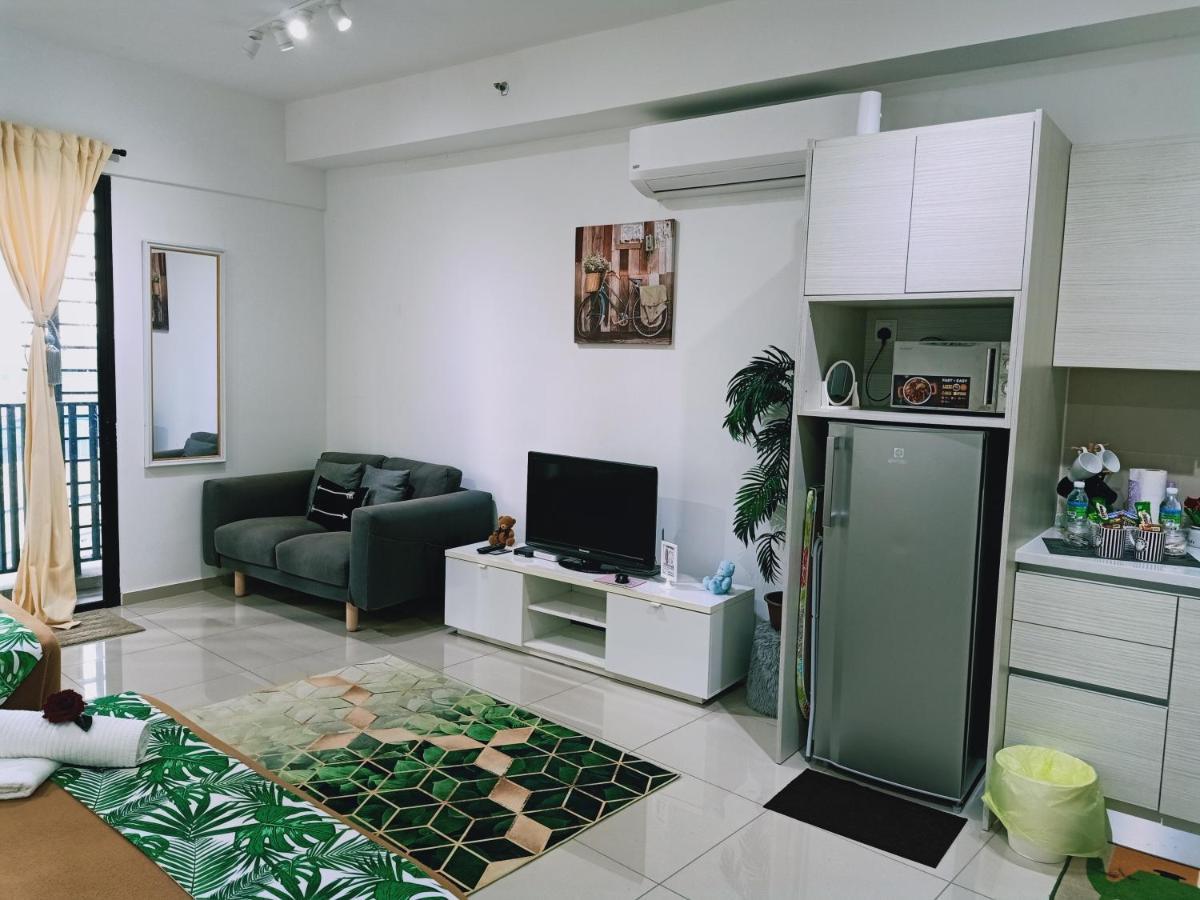 D'Gunduls Homestay Studio By Dgh I-City Shah Alam Exteriör bild