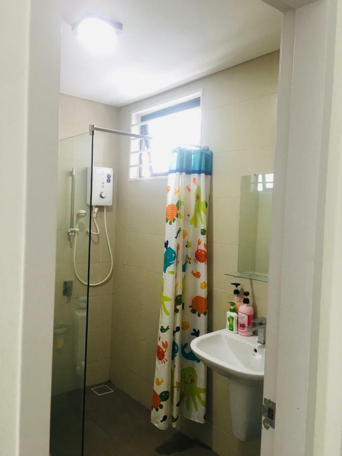 D'Gunduls Homestay Studio By Dgh I-City Shah Alam Exteriör bild