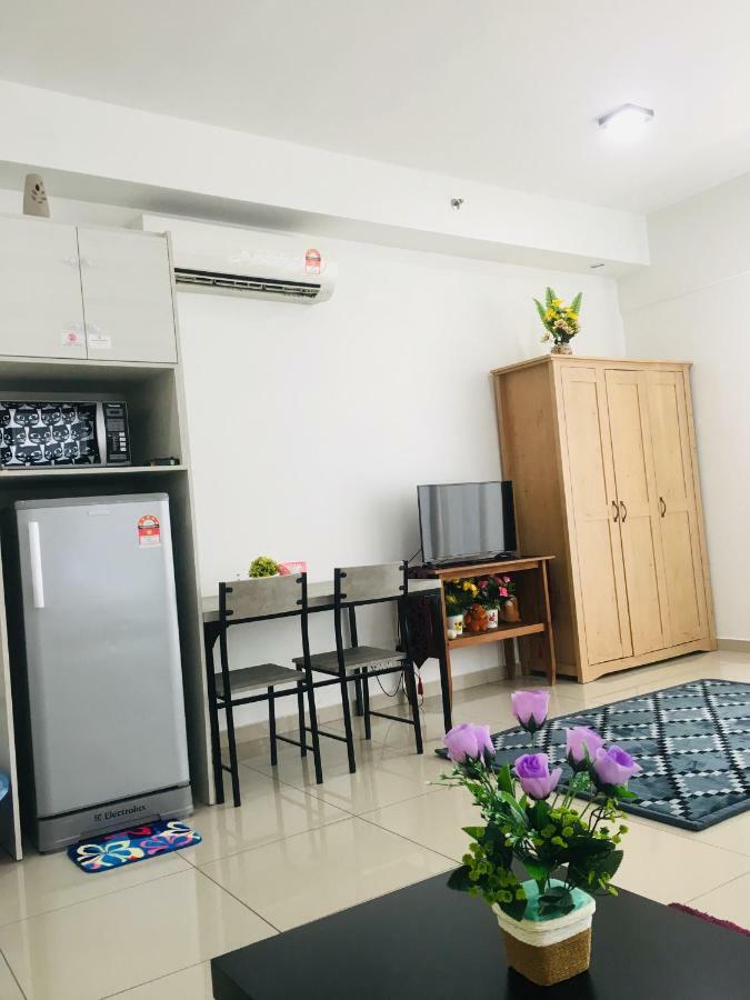 D'Gunduls Homestay Studio By Dgh I-City Shah Alam Exteriör bild