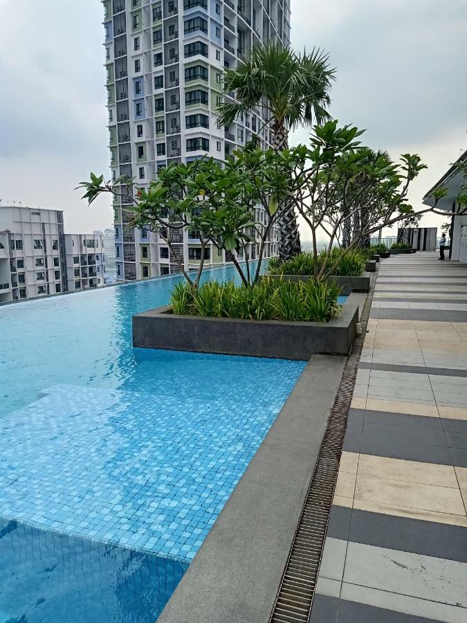 D'Gunduls Homestay Studio By Dgh I-City Shah Alam Exteriör bild